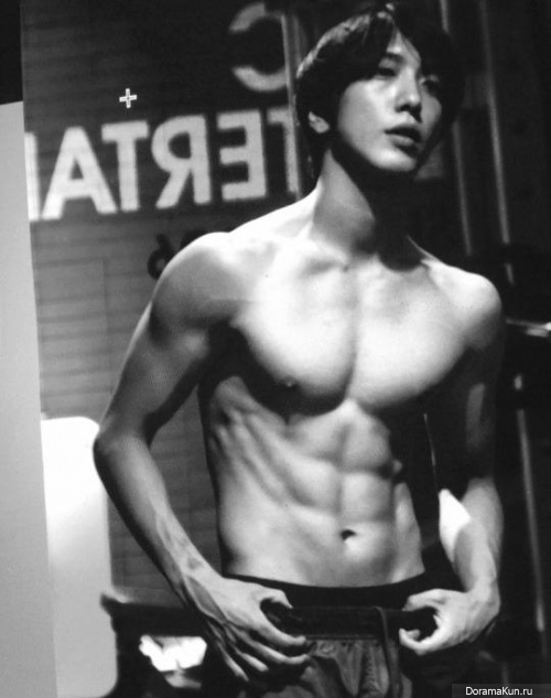 Jung Yong Hwa