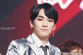 SHINee SHINee