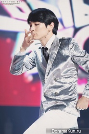 SHINee SHINee