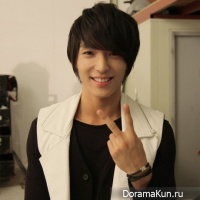 ДжонХун из F.T. Island