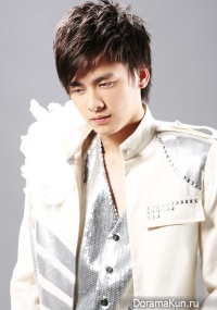 Li Yi Feng