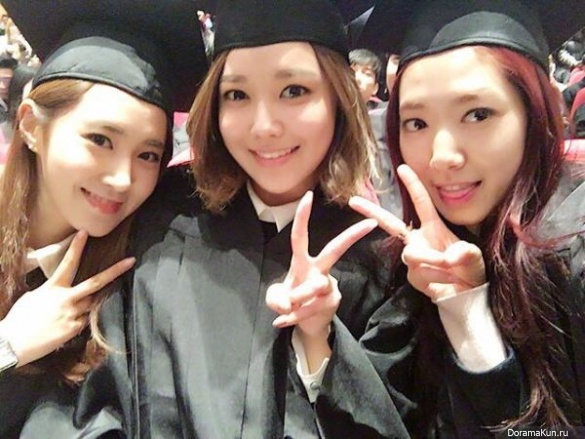 Park Shin Hye, Yuri and Sooyoung