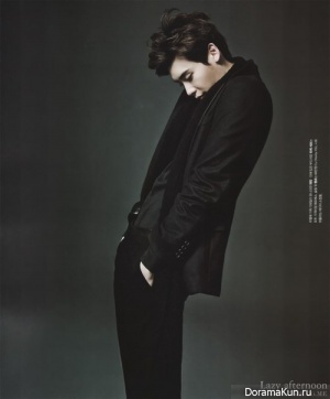Lee Jong Suk