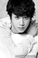 Lee Jun Young
