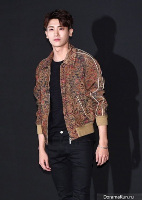 Park Hyung Sik