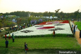 Festival of tulips in Tkheana