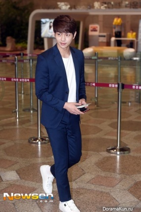 Onew Onew