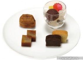 TORAYA CAFE