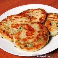 Thai onion pancakes