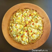 pizza ramen