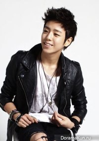 Lee Hyun Woo