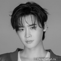 Lee Jong Suk