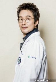 Romantic Doctor, Teacher Kim