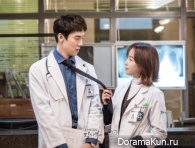 Romantic Doctor, Teacher Kim