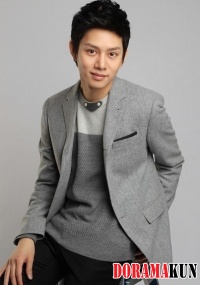 Интервью Heechul (Super Junior) о травме на Super Show 3 в Шанхае (07 марта 2011)