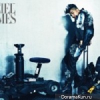 Интервью ТхэЯна журналу L’Officiel Hommes + официальные фотографии ( 22.05.12)